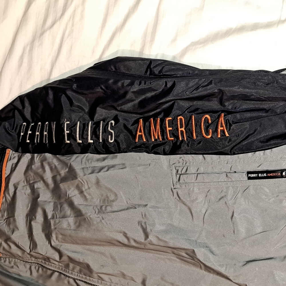Perry Ellis 'America' Collection - Picture 2 of 9